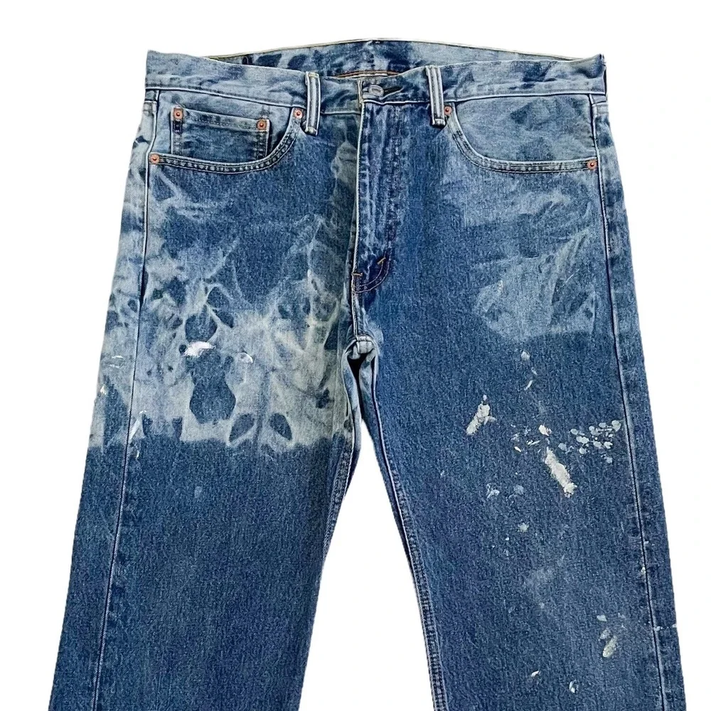 Vintage Levi's 505 Straight Leg Jeans size 36 x 30 - Bleached Paint Splatter